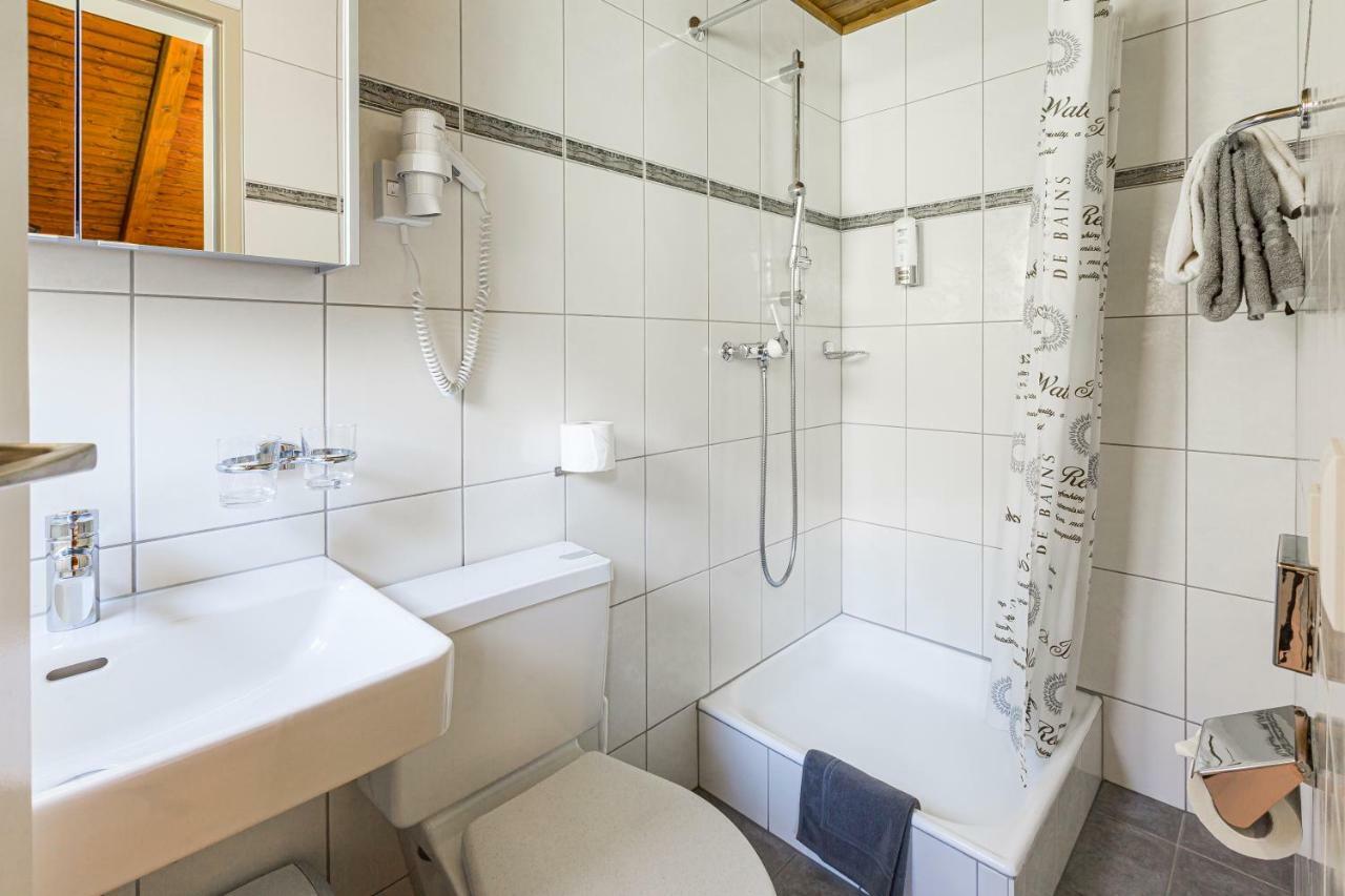 Reckingen Hotel Blinnenhorn מראה חיצוני תמונה